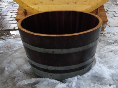 halbes Holzfass Miniteich Pflanztrog 140 Liter